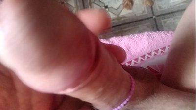 Мени менен ит, мени менен ойноп жатат