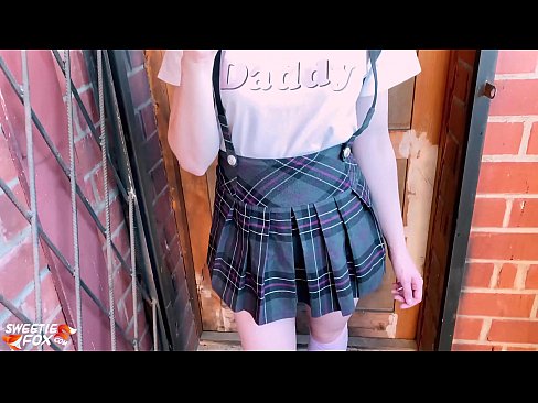 ❤️ Школачы Сосут анын Дик терең жана трахает ордуна класстар. ❤️ Шлюздер боюнча порно ky.milfnut-net.ru